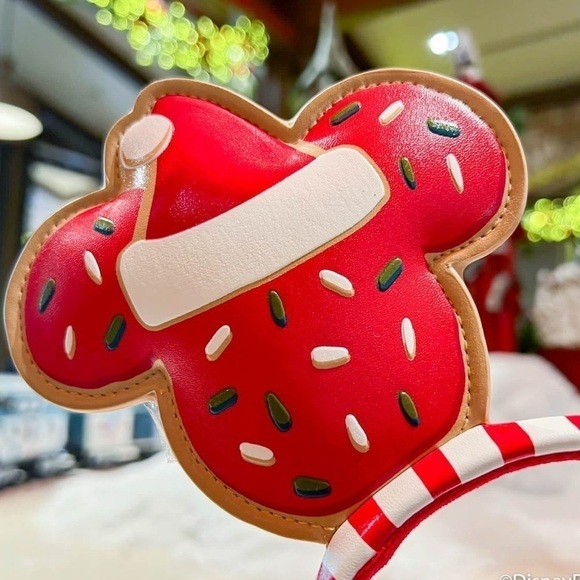 Minnie Mouse Holiday Cookie Ears - Picture 5 of 8